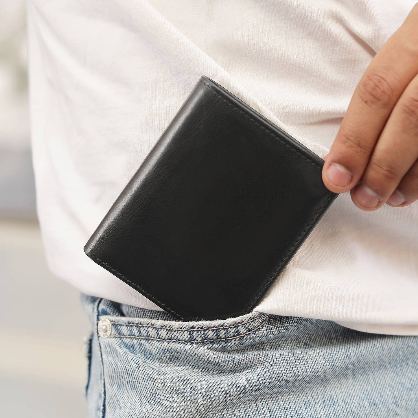 Men’s Leather Bifold Wallet - Black or Brown
