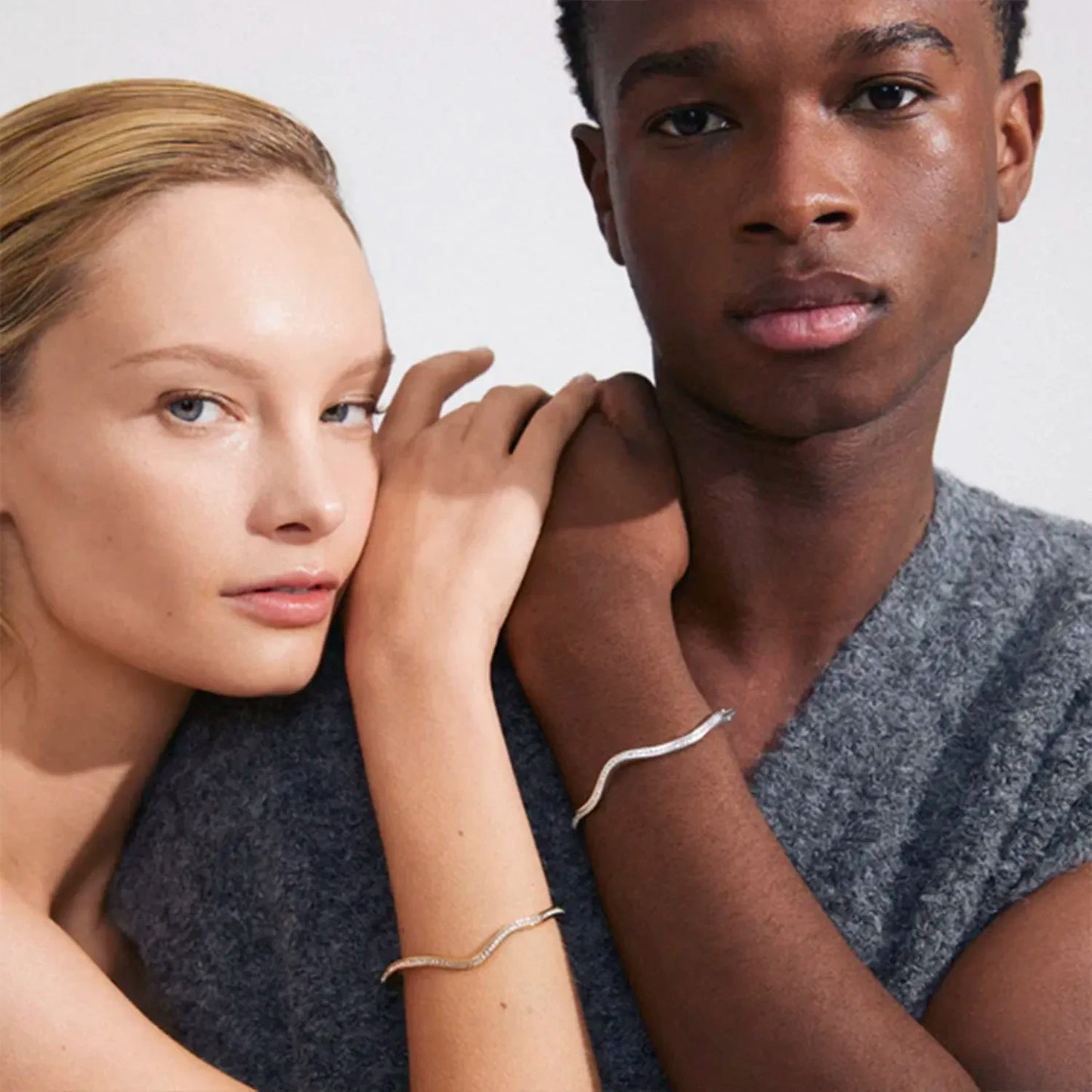 True Wavy Bracelet - Silver Plated Studded with Preciosa Crystals