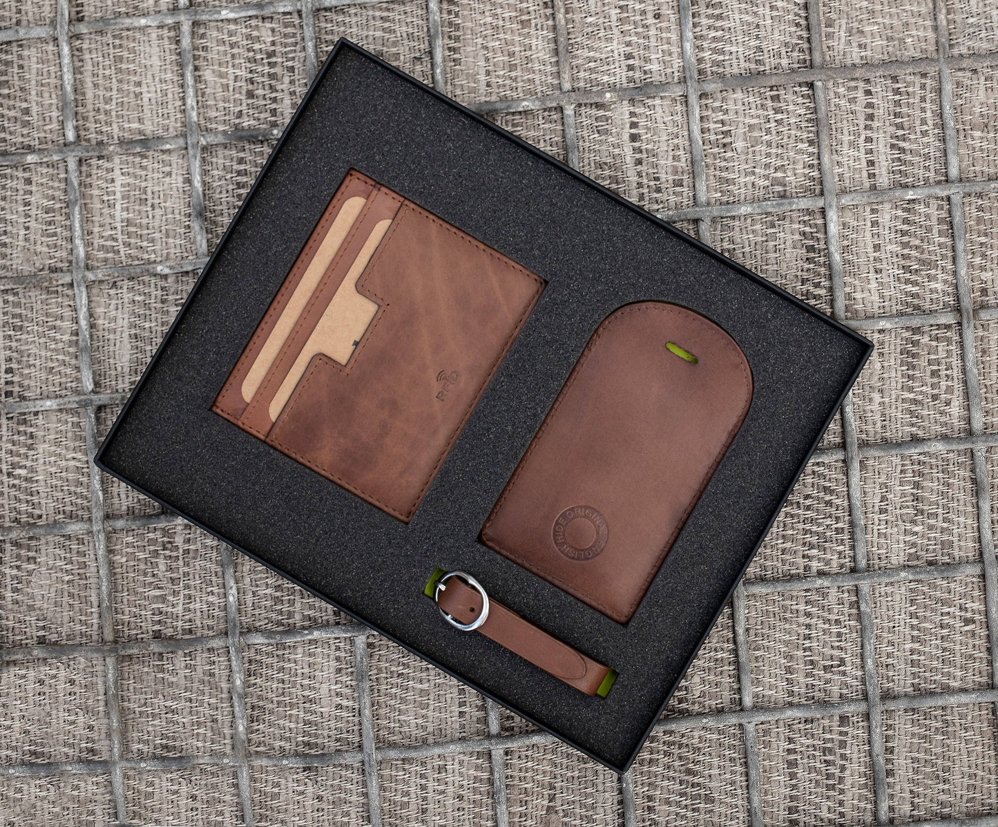 Luxury Travel Gift Set - Cardholder & Luggage Tag - Black or Brown