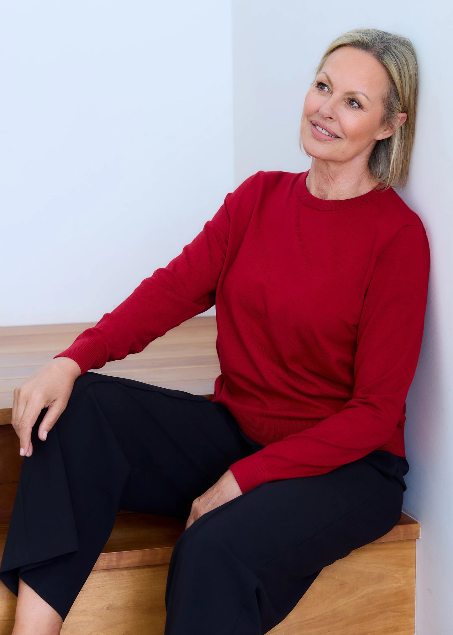 Fitted Crew Neck Long Sleeve Jumper - Red