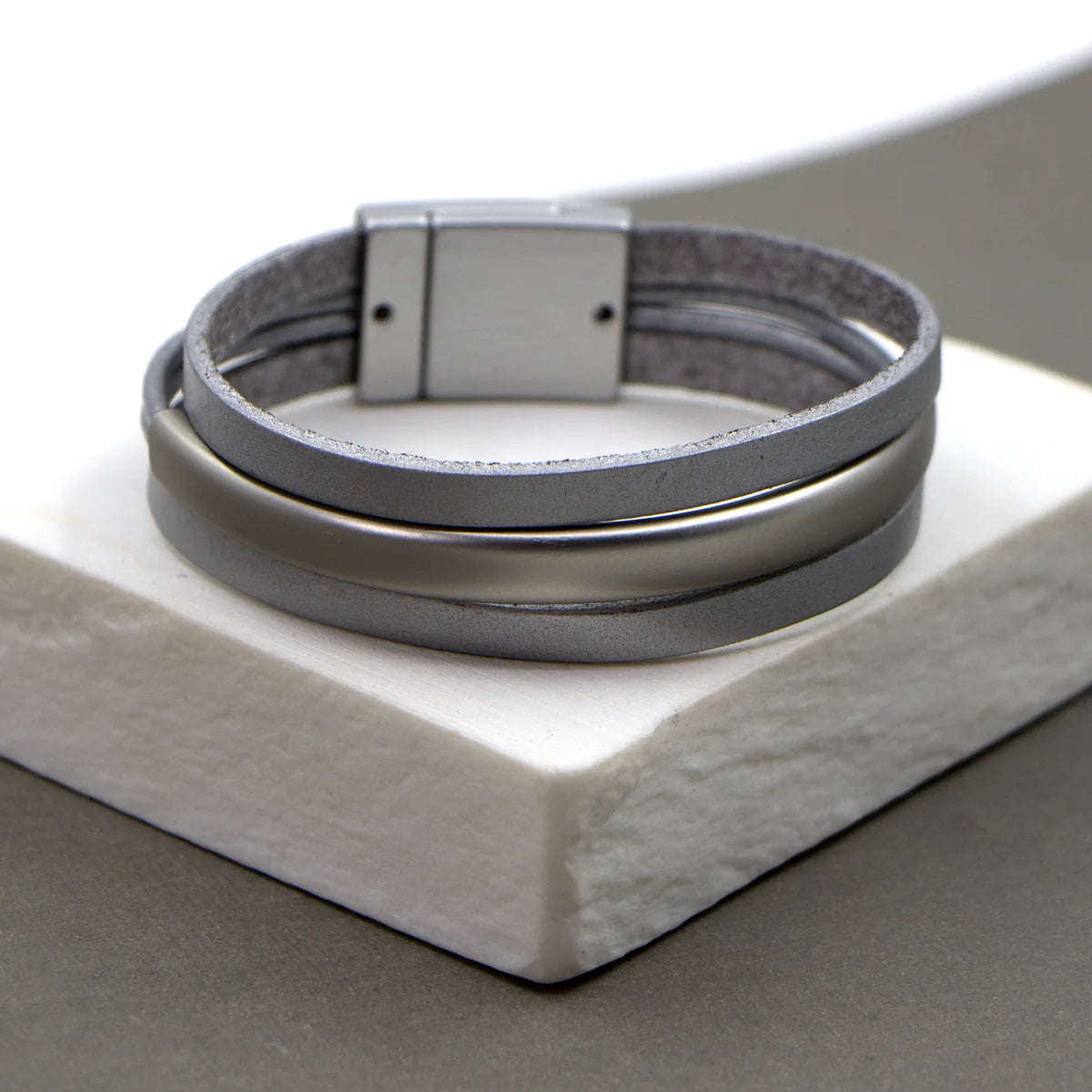 Silver Leather Wrap Bracelet With Simple Metal Bar Design