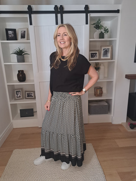 Spot Border Shirred Waistband Skirt - Black