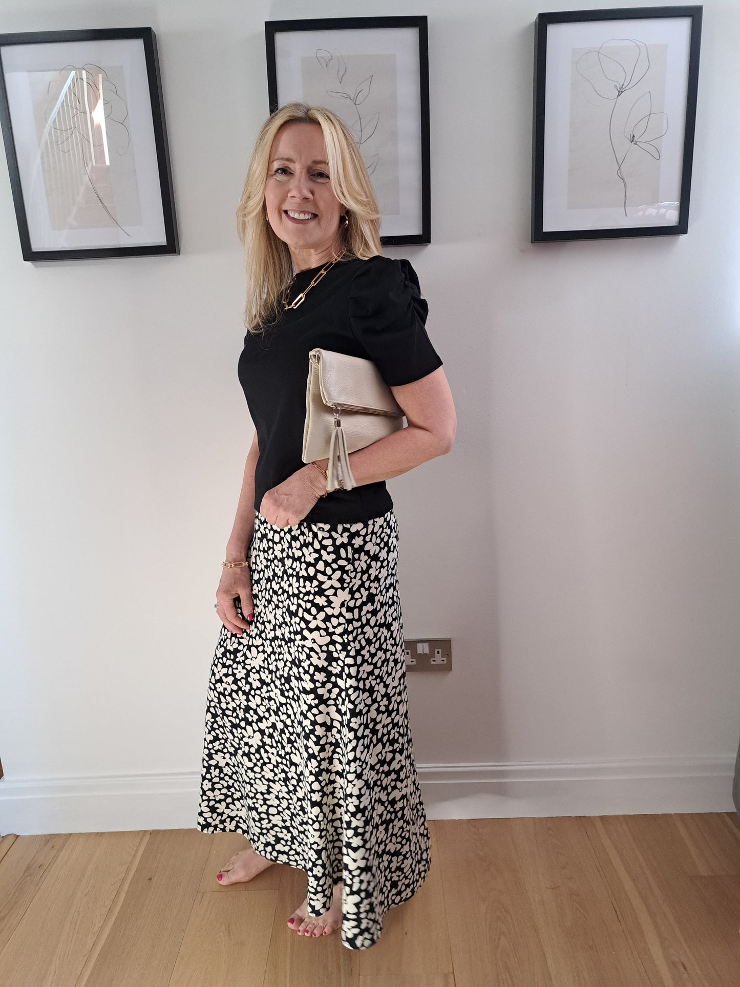 T-shirt Top With Ruched Sleeves - Black