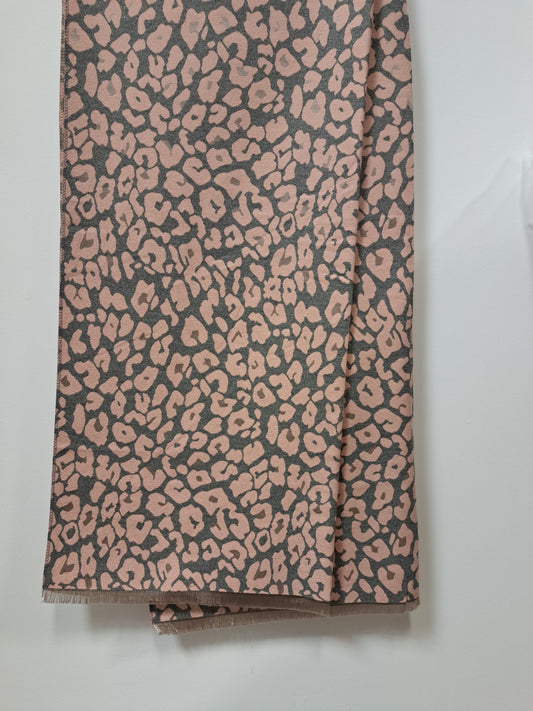 Leopard Print Cashmere Blend Scarf - Pink & Grey
