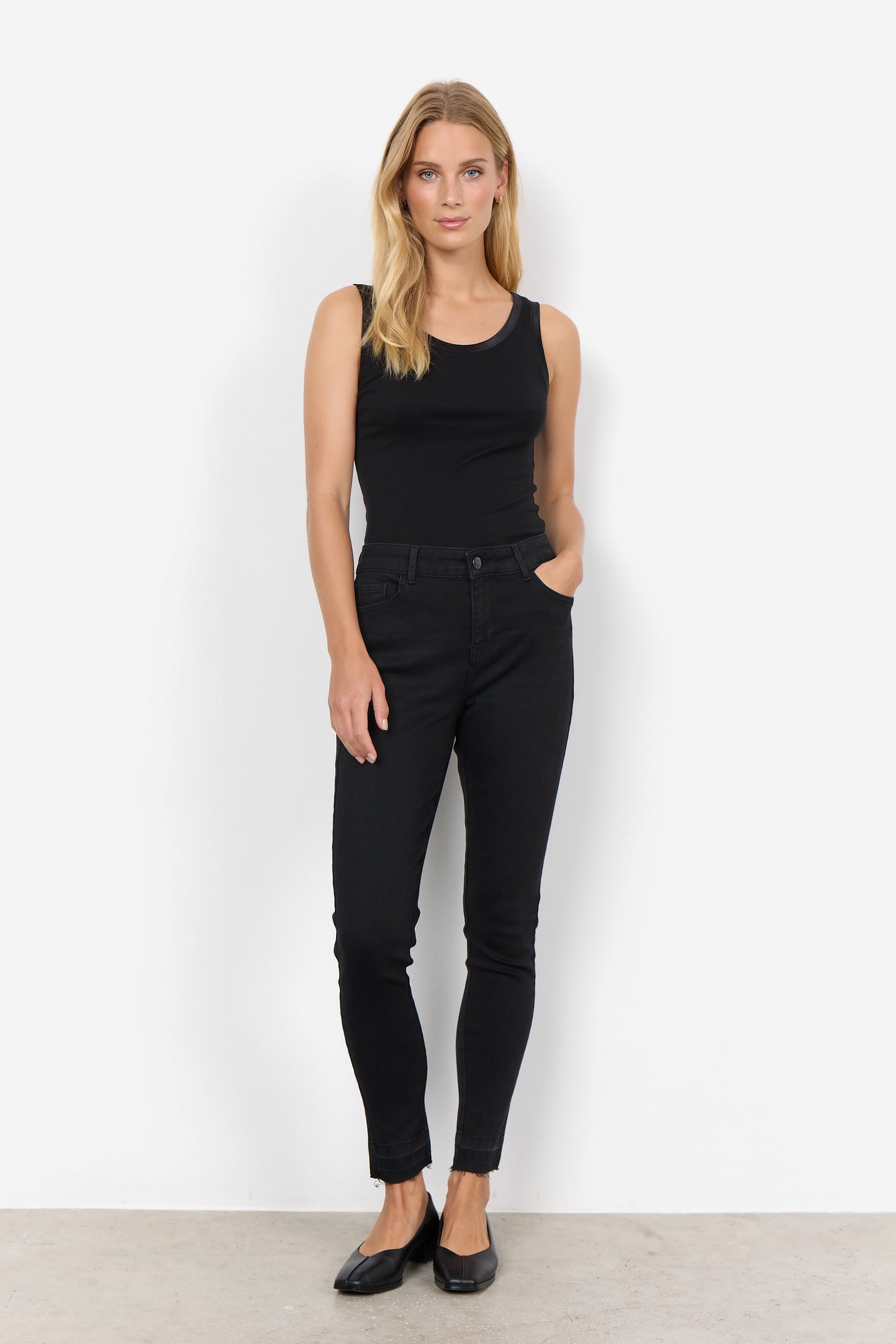 Satin Trim Ribbed Vest Top - Tan / Black / Navy