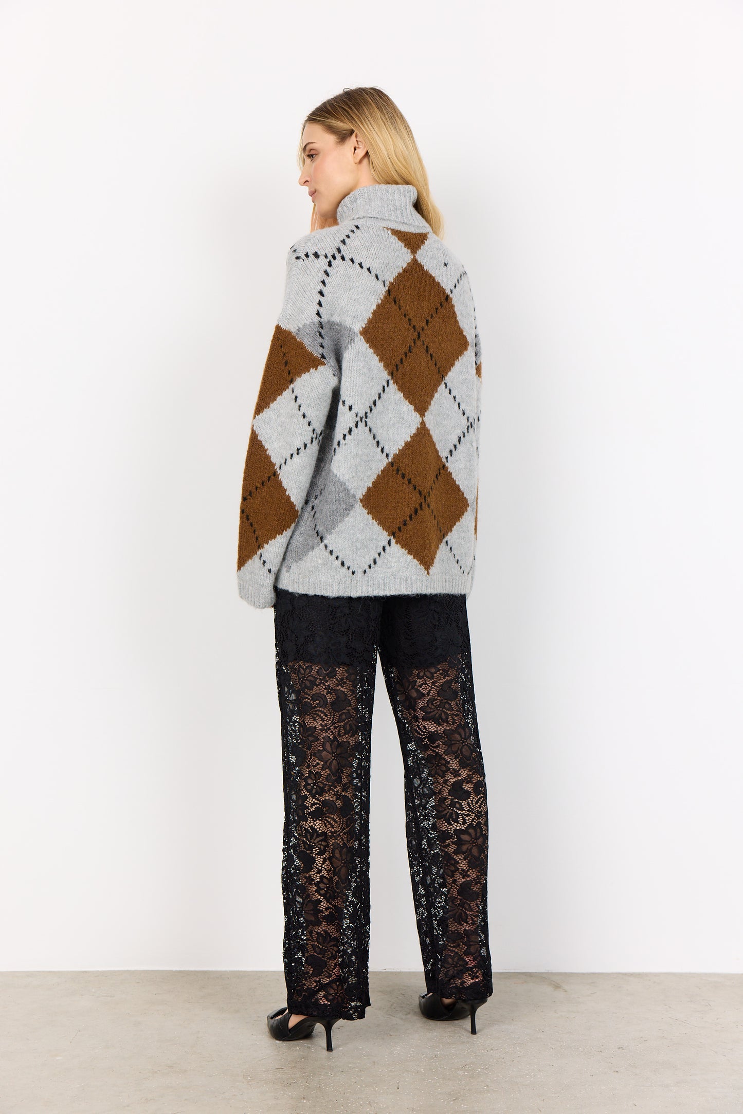 Medium Knit Grey & Tan Argyle Polo Neck Jumper