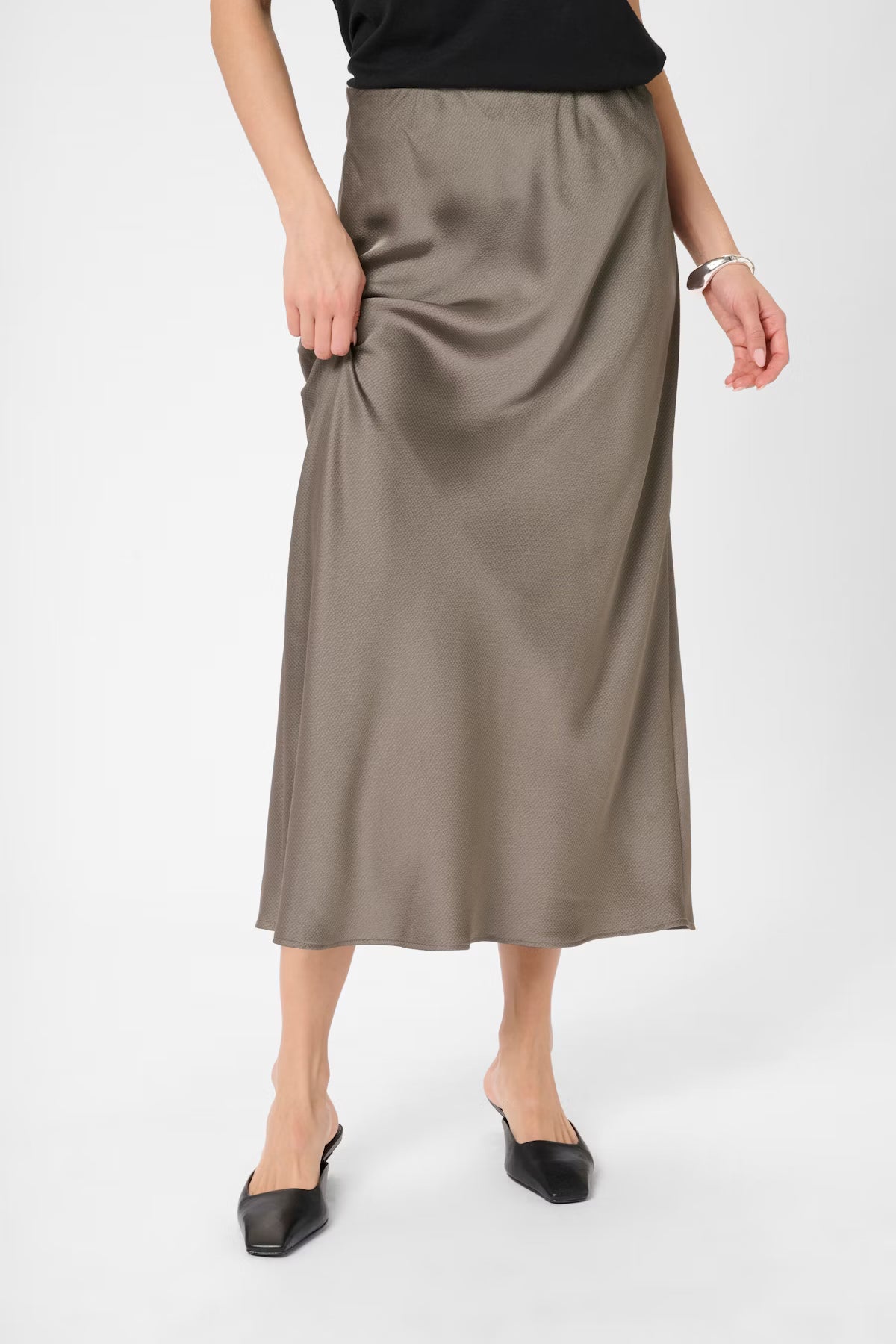 Champagne Grey Textured A-Line High Satin Skirt