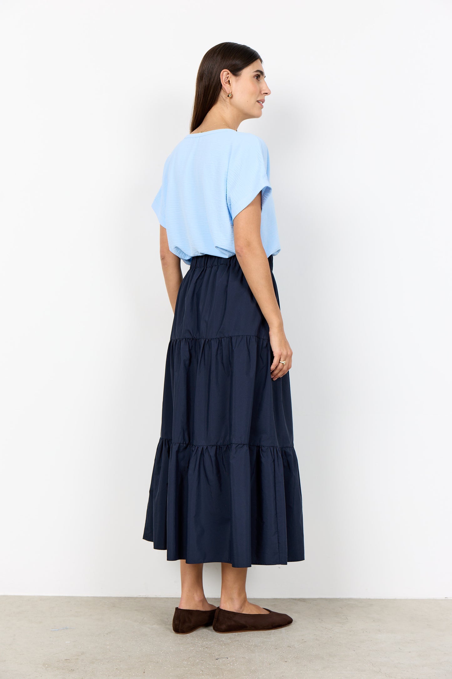 Elegant Flowing A-Line Shirt With Elasticated Waist - Black, Navy & Toffee