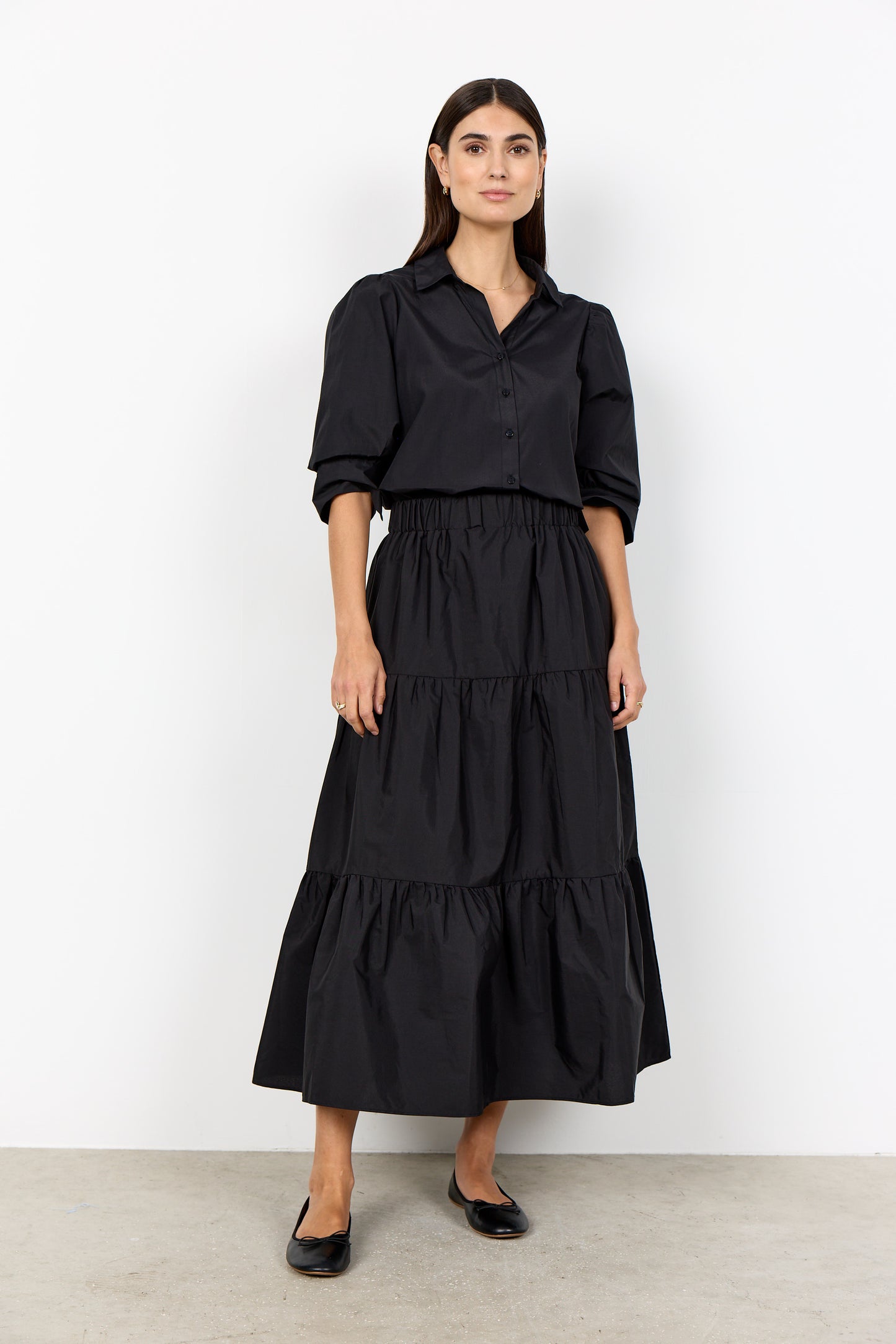 Elegant Flowing A-Line Shirt With Elasticated Waist - Black, Navy & Toffee