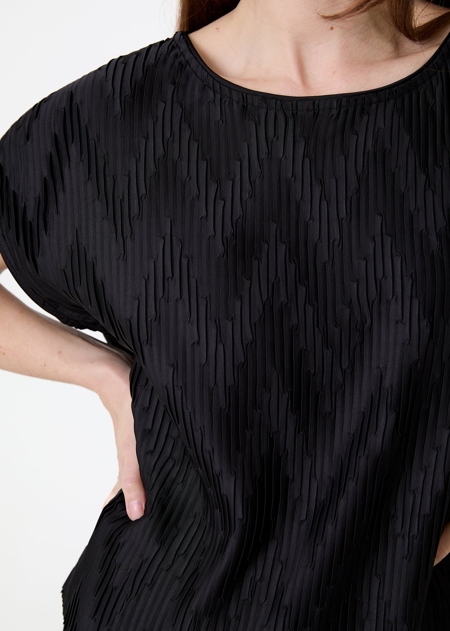 Chevron Pleat Cap Sleeve Satin Top - Black / Mink / Wine