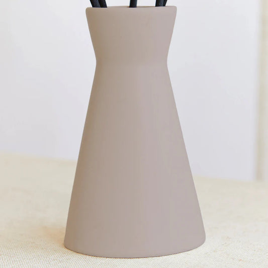 Mocha Reed Diffuser - Myrrh & Tonka